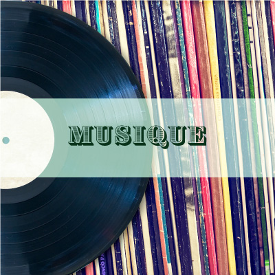 08-Musique : cassettes, CD et vinyles et Livres